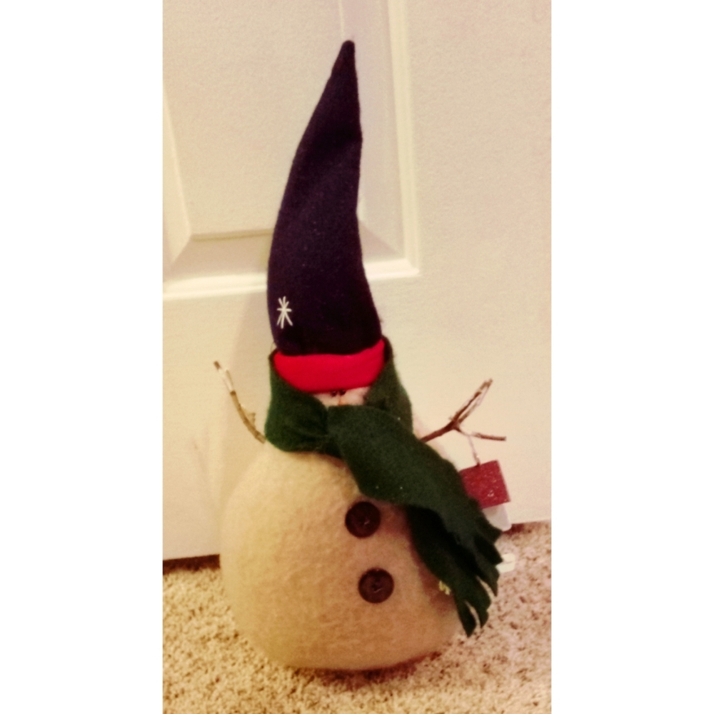 Delton Products Corp. Weighted Snowman holding birdhouse